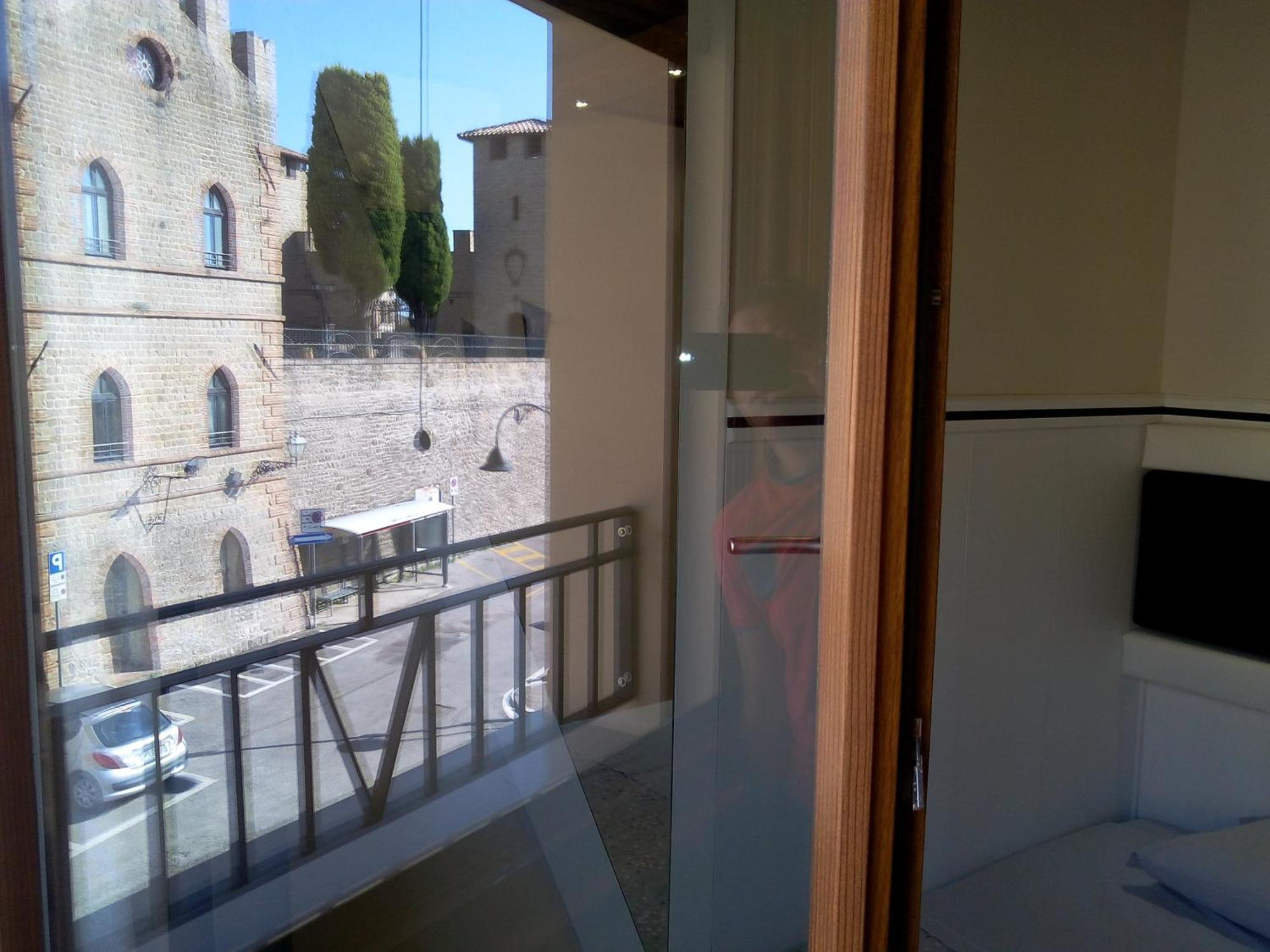 Albergo Diffuso - Il Poggetto Tra Urbino & San Marino Pokój zdjęcie