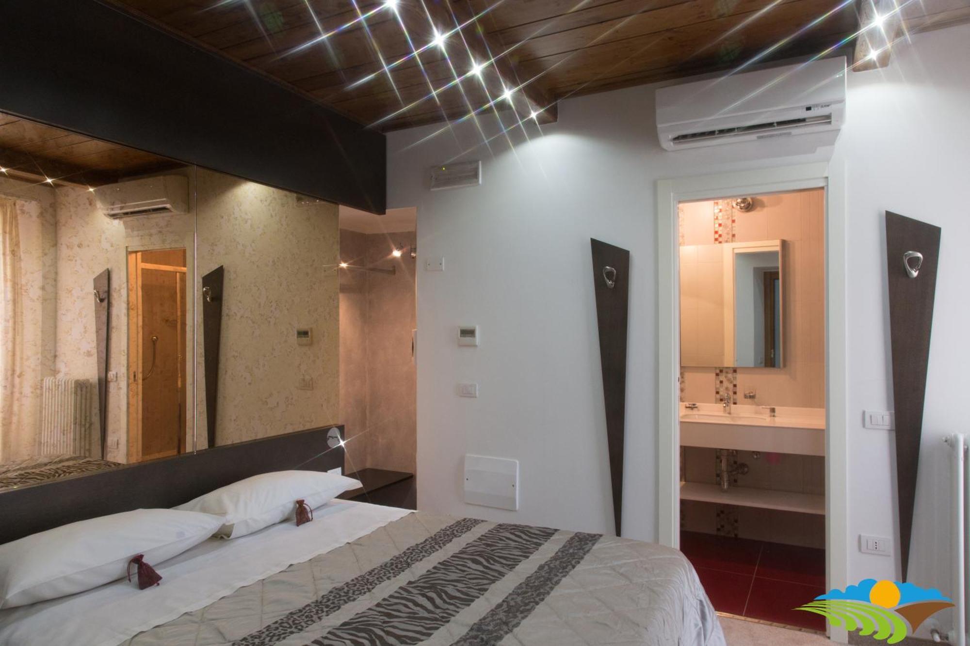 Albergo Diffuso - Il Poggetto Tra Urbino & San Marino Pokój zdjęcie
