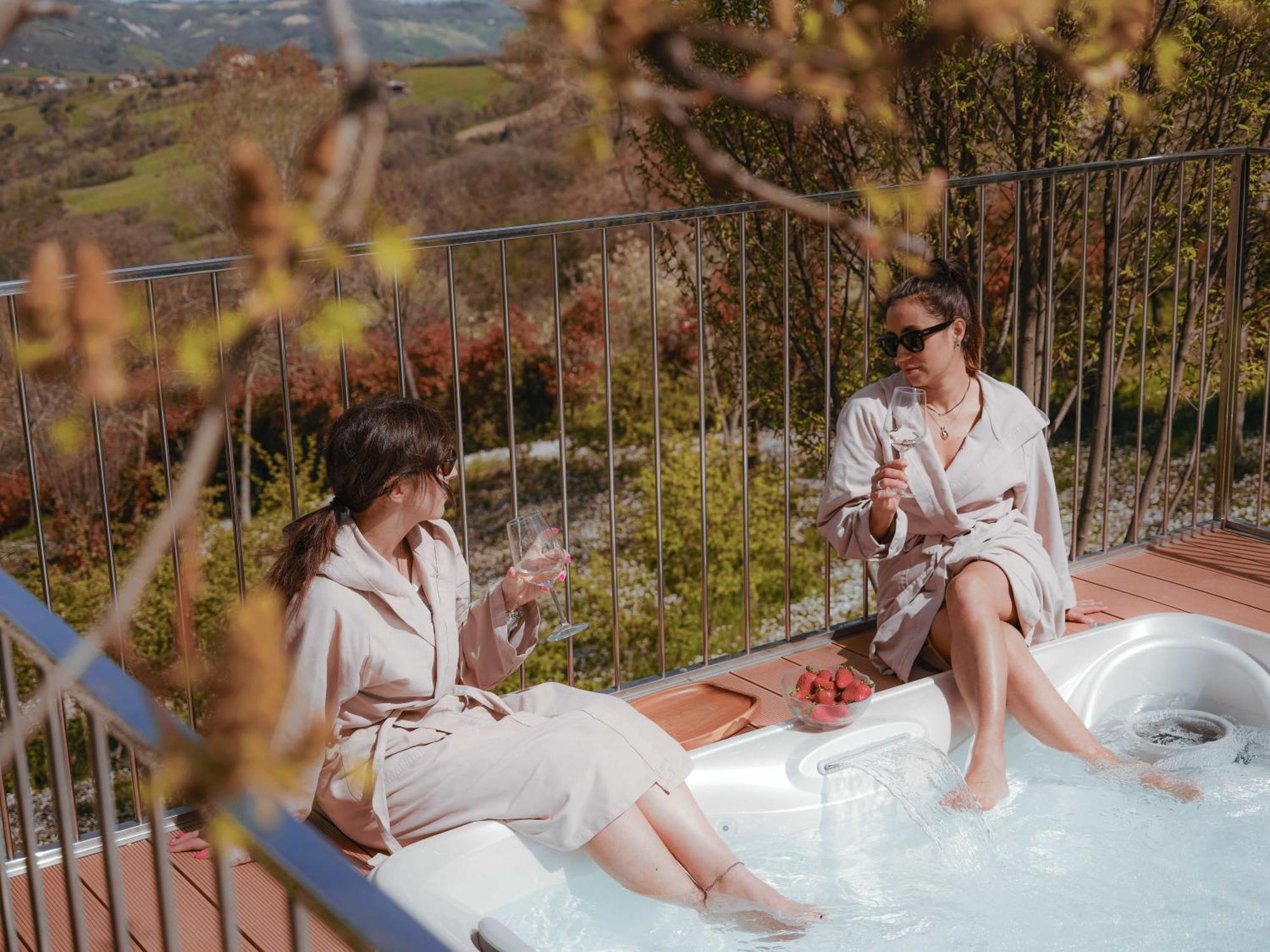 Albergo Diffuso - Il Poggetto Tra Urbino & San Marino Zewnętrze zdjęcie